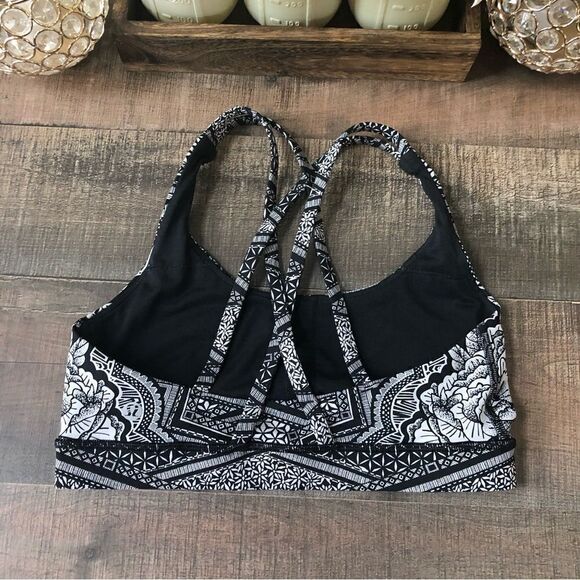 Lululemon Sports Bra - Picture 2 of 4